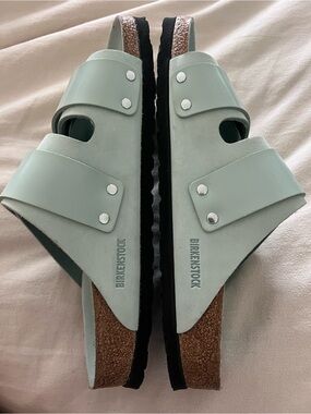 Birkenstock Uji Nubuck Sandal Size 40 RT $160 NWOT Surf Green